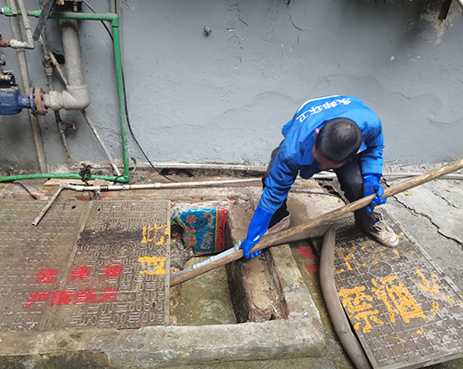长坡镇清掏化粪池
